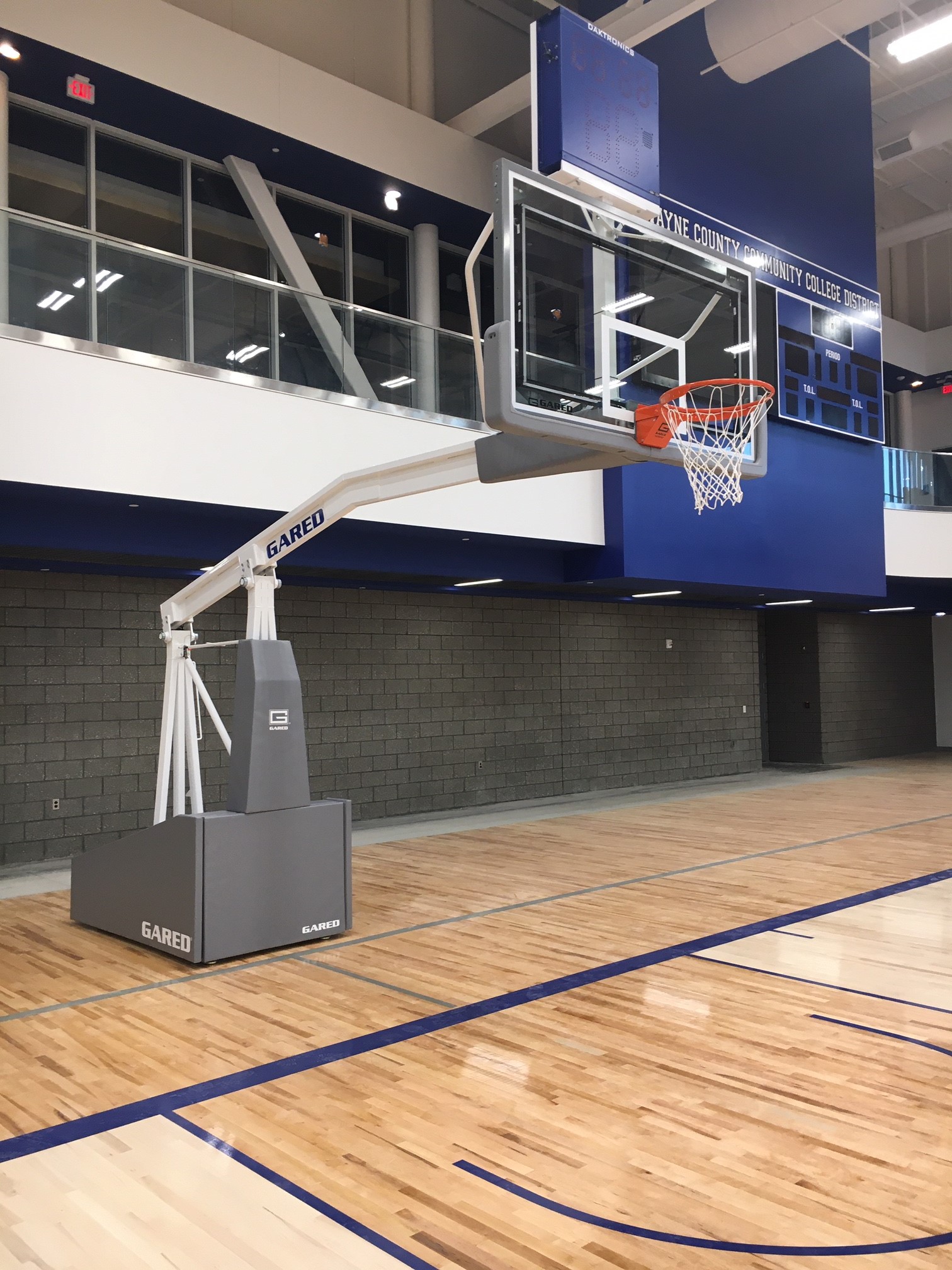 Daktronics basketball scoreboard & shot clock — Wayne County Community College District